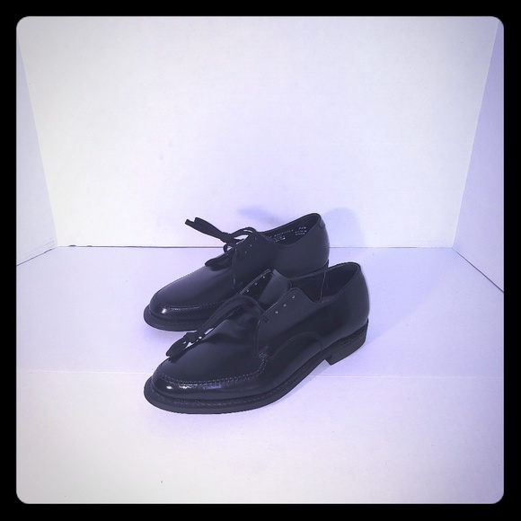 NWOT Men's Oxfords - Picture 2 of 5